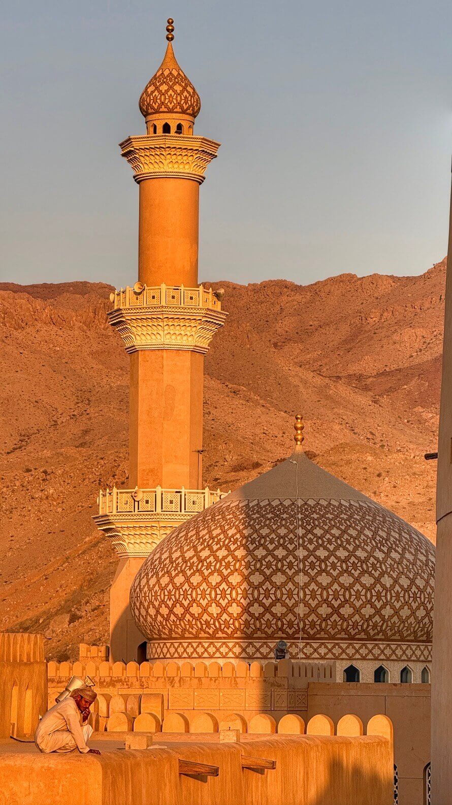 Nizwa Mosque seen from the inside of Nizwa Fort