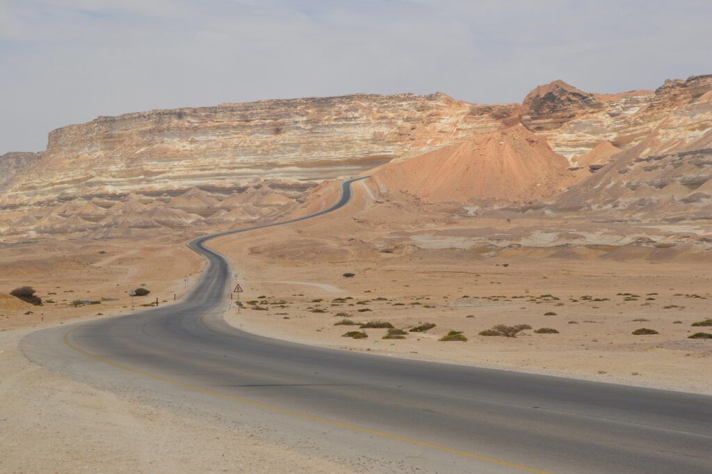Scenic roads in Oman