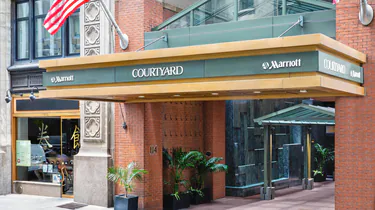 Countryyard by Marriott Times Square hotel entrance